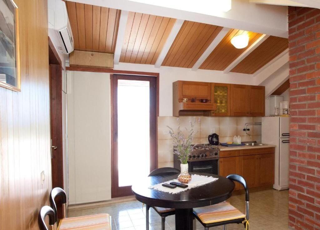 Apartments Damir - 80 M From Beach 波斯蒂勒 外观 照片